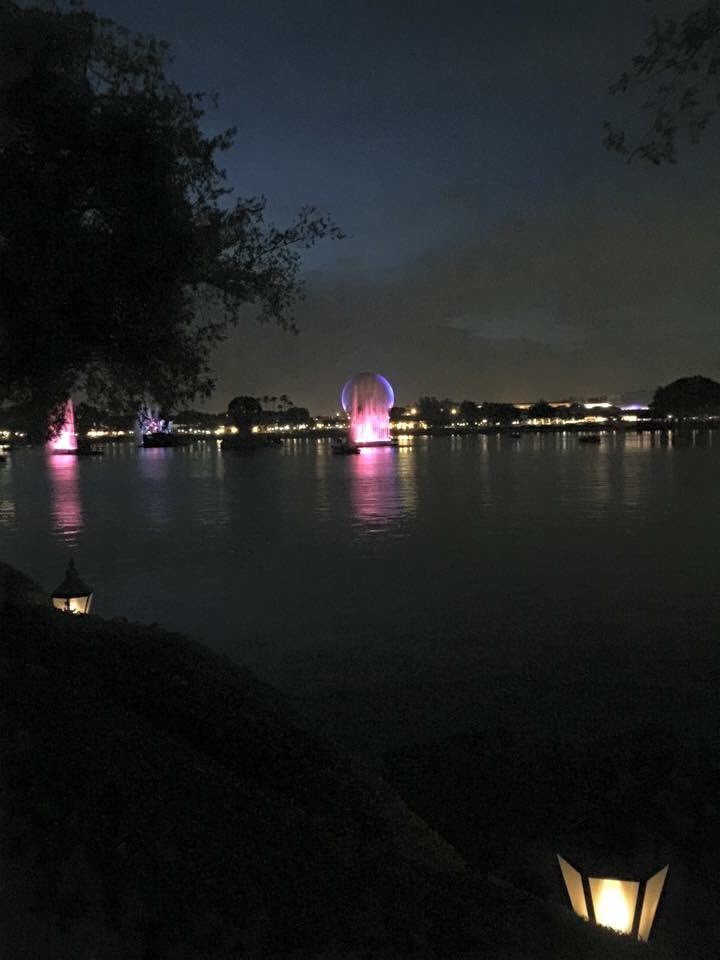 jess4pitt1's tweet photo. #disneyparks https://t.co/OfflSsYJj3