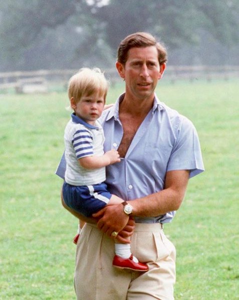 HelloMagazineME's tweet photo. With Prince Harry soon to be a father, here’s a #HelloThrowback to 1986 of him and his own dad, Prince Charles ♥️ #princeharry #dukeofsussex #HelloRoyals #HelloMagMe #HelloMiddleEast #HelloLoves https://t.co/pTAx2aKH6X