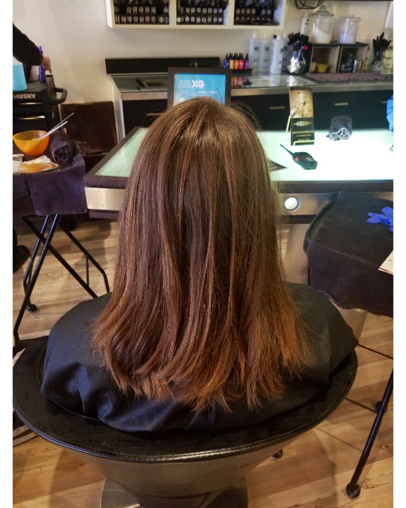 beyondfringe's tweet photo. Highlights and a chic shag!
By junior artist •Emily•
936-447-2887
#paulmitchellfocussalon #paulmitchell #paulmitchellus #americansalon #modernsalon #licensedtocreate #iheartpm #behindthechair #haircolor #hairsalon #hairstylist https://t.co/D6gs33RMJU