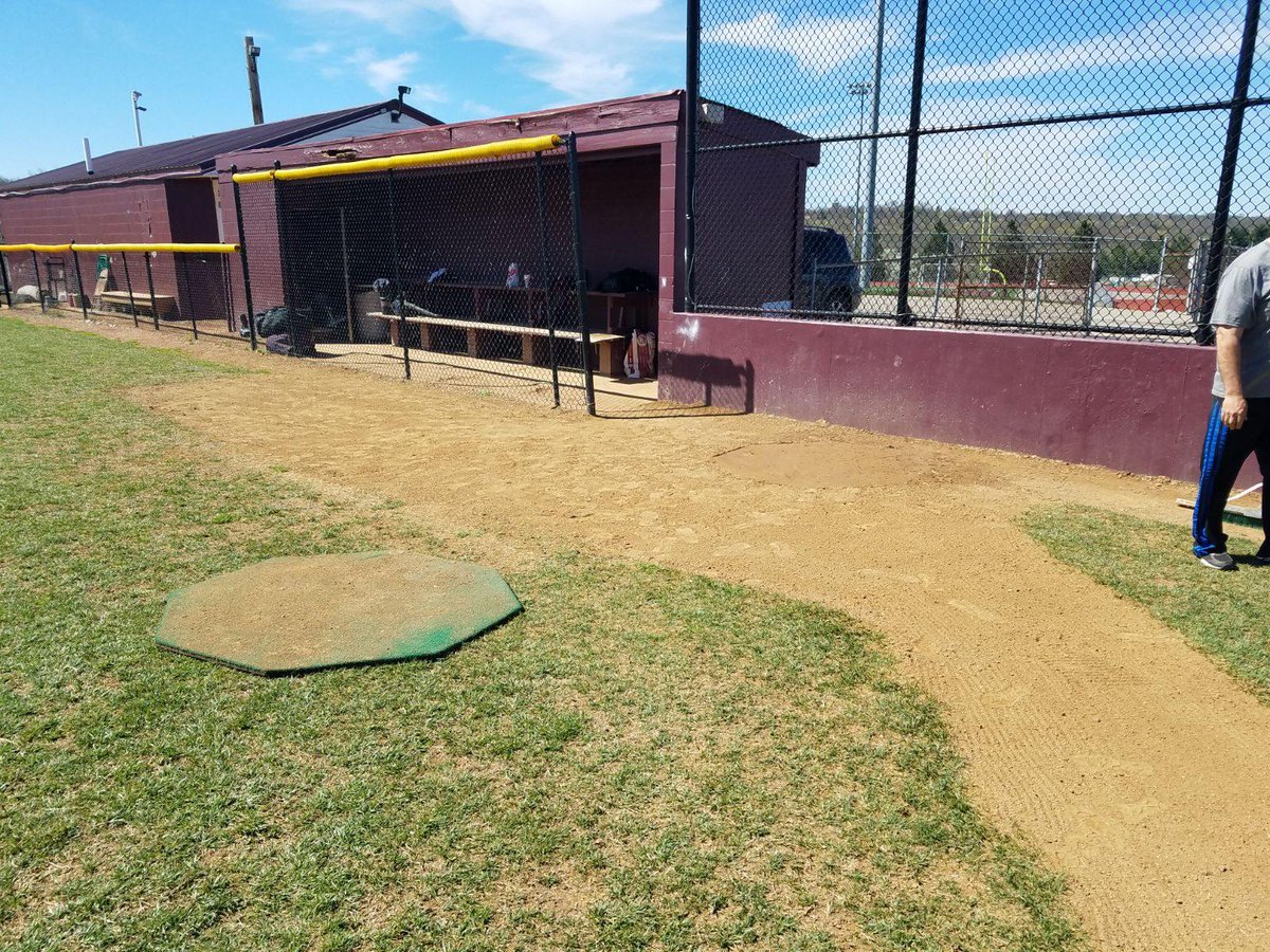 TurpinBase's tweet photo. Special thanks to @TurpinBoosters @adamboyer44 and @Hoops4Two . Thank you for doing soo much for the baseball program. We are sincerely thankful!!!!
#Redbrickdust @TurpinSpartans @Cam_S_21 @ferrara_bernard @INlikeFLYNN05 https://t.co/BLT38cNvC6