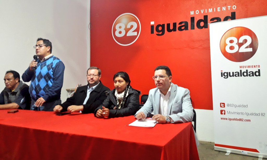 #AsambleaIgualdad82 
¡Casa Llena! 

Una vez más demostramos nuestro compromiso con este proyecto político. 
El liderazgo de <a href="/MarceloHCabrera/">Marcelo Cabrera P.</a> se evidencia en estos 10 años de trabajo del Movimiento Igualdad. 

<a href="/aaguilararizaga/">Alfredo Aguilar A.</a> <a href="/carlosroj19/">Carlos Rojas</a>