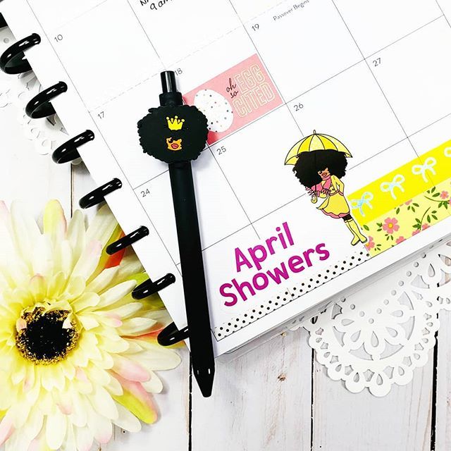 scrapcraftastic's tweet photo. Enjoying my @jdandbrooklyn #aprilshowers #plannerdoll and thinking about my next #plannerproject. #livewellandplan #jdbpr #jdandbrooklyn #jdandbrooklynstickers Use code RACHELLE20 at https://t.co/KZaREhJmzE https://t.co/lsXlbm5sXW