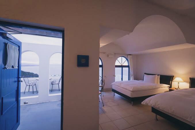 真琴 高知にあるリゾートホテルで ヴィラサントリーニ ってホテルがあるんだけど エーゲ海リゾートを味わえるホテル なんだって お洒落じゃない 絶対行きたい