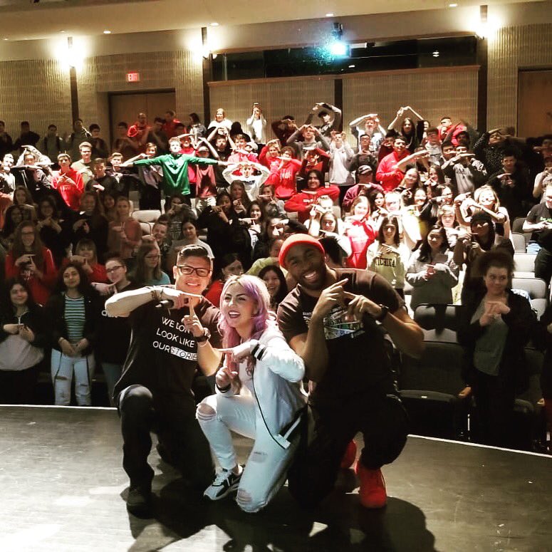 Grateful to work with these incredible change agents- who empowered &amp; challenged our  <a href="/newsHHS1/">Holland High School</a> 10th graders to be TRU(The Real U)! Students left inspired&amp;motivated to rise up&amp;reach their full potential! #hpsproud 🌟9th grade tomorrow! 🎉@JuliaGarciaNYC  <a href="/TRU_Motivation/">monti washington</a>