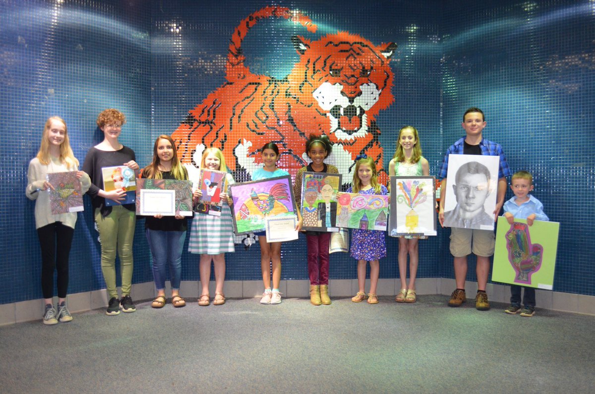 AuburnCityEdu's tweet photo. During the April 2019 ACS Board of Education meeting Teachers of the Year and Visual Art Show winners were honored! 👍🏼
#TOTY #ALSDE #SSVA https://t.co/ygaApjE9sj