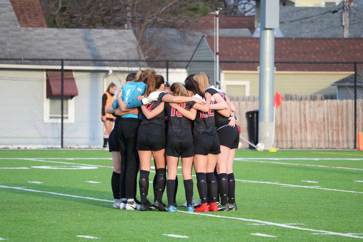 AbbeyKlosterma1's tweet image. SO SO SO proud of this team!!! Thanks to everyone who came out tonight!! I LOVE ASSUMPTION :) ❤️⚽️@AHSBradyBunch (thanks @LiamSteer for great pictures)