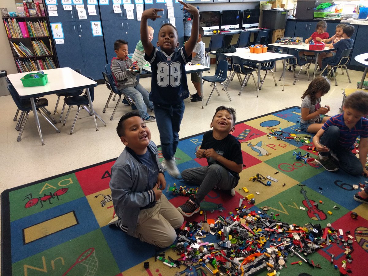 MrsBallard2's tweet photo. My class filled their reward jar for good behavior, so they chose Lego time.  What better day to give them Lego time than STAAR day? It was a blast seeing the things they created 🙂♥️ #rugelallin https://t.co/0LDHgfekNf