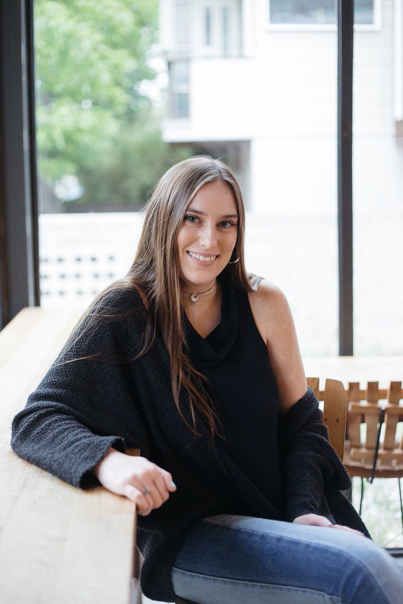 PHXLocal1's tweet image. Ariana Salas-Porras is a sophomore at the Walter Cronkite School of Journalism and she is majoring in Journalism and Mass Communication! #meettheteam