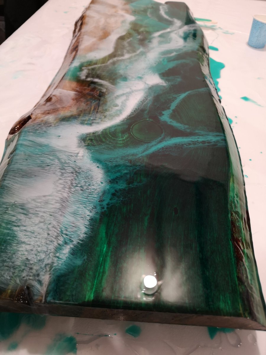 tatum_art's tweet photo. Working on two custom tables, Can't wait to see them finished!!
https://t.co/dLcLc6Ep0j
#art #artist #artists #resin #resintable #beachtable #customwork #lovemyjob #resinart #instagram https://t.co/d0OkwvykR8