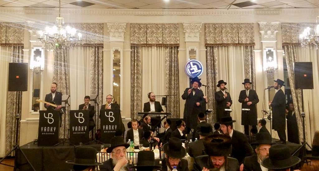 Lev Choir (@levchoir) on Twitter photo Having an amazing time in the great town of Monroe with just the right people and the right sounds. A wedding with <a href="/YankyBriskman/">Yanky Briskman</a> productions and lead vocals by Sucher Guttman
:
:
:
#heart #soul #harmony #homebase #simchas #mazeltov #monroe Having an amazing time in the great town of Monroe with just the right people and the right sounds. A wedding with <a href="/YankyBriskman/">Yanky Briskman</a> productions and lead vocals by Sucher Guttman
:
:
:
#heart #soul #harmony #homebase #simchas #mazeltov #monroe