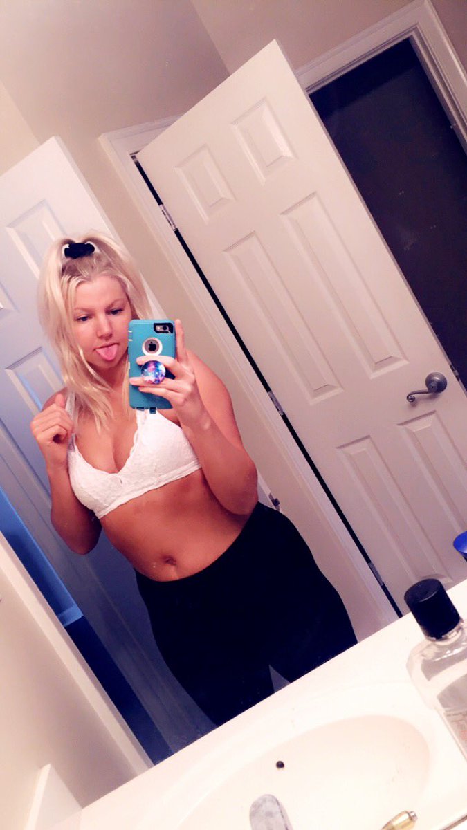Heather80445630's tweet photo. Thick is better ππ #hapy #loveyourself #ThickButPretty #loveit https://t.co/7NPNOW9YO7