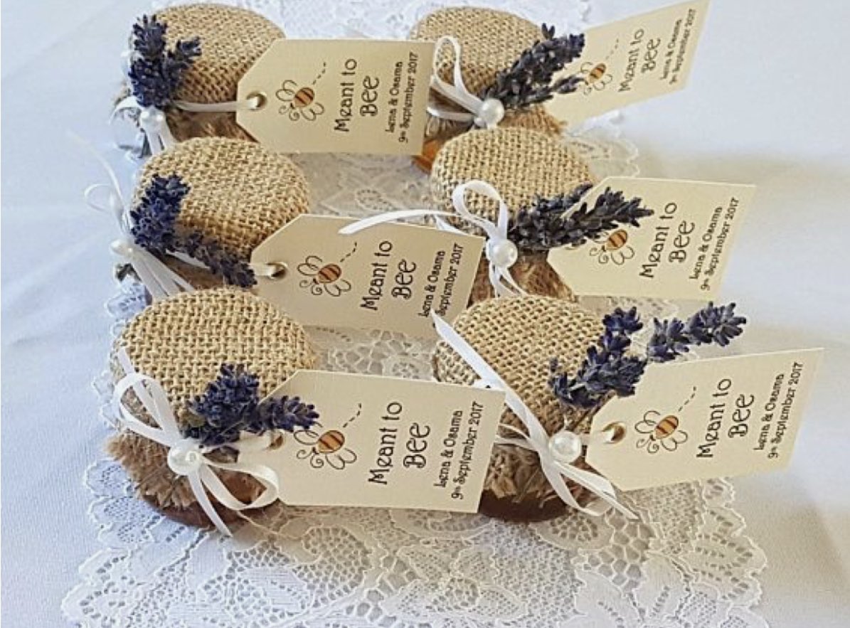 Like and comment if you like burlap decorations like this 💕✨ #burlap #weddings #balloons #favors 
amazon.com/Burlap-Bag-Dra…