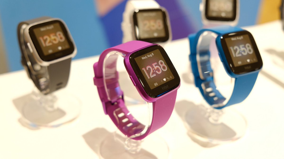 isadoes_'s tweet photo. Which #FitbitVersaLite color do you want? Of course I like the pink one 🤩
This thing has...
☑️ 24/7 heartrate tracking
☑️sleep tracking
☑️goal-based exercise modes
☑️water+weight log
☑️menstrual tracking ‼️
☑️smart notifications
☑️quick Android replies
#FitforEverybody #Fitbit https://t.co/HBYRBhcXvf