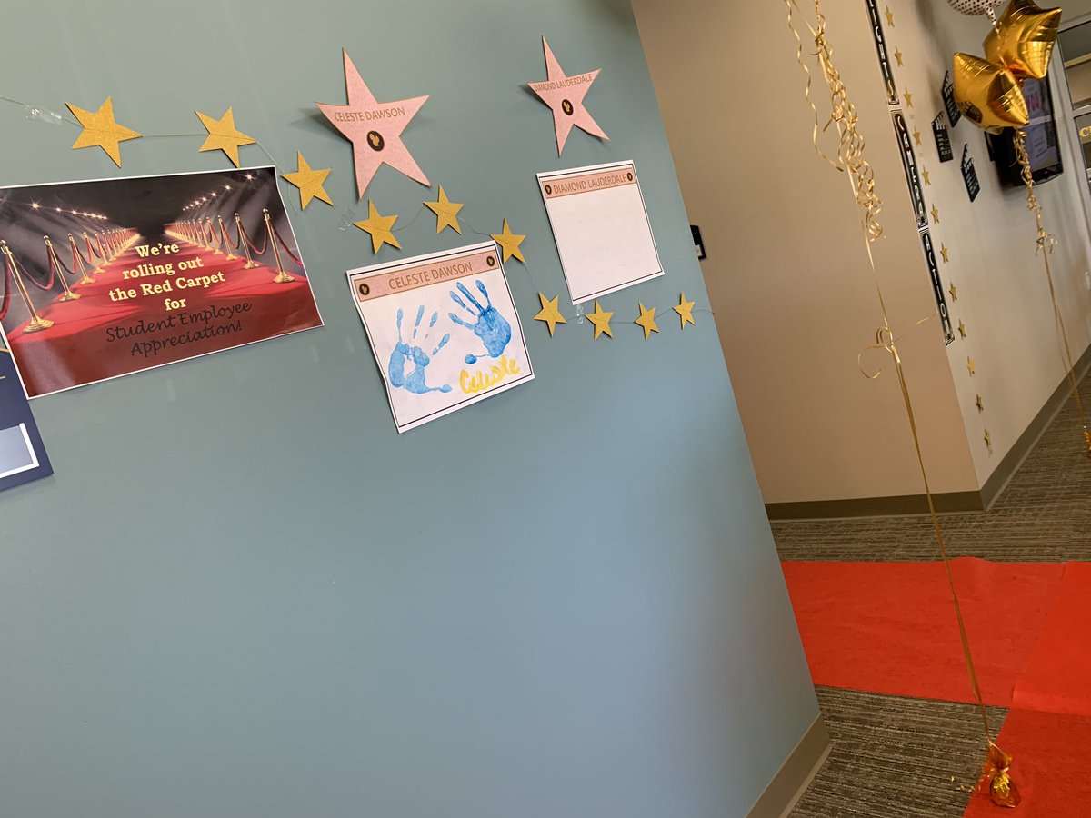ExploreKentSt's tweet photo. Rolled out the red carpet for our amazing Student Employees today! https://t.co/SAgkkjvxR0