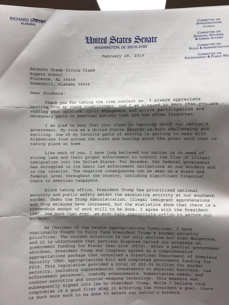 Coach Matthews' 7th grade civics students exercised their #1stAmendment right by petitioning Senators Shelby and Jones. Senator Shelby replied with a letter addressed to those students. Great Job!!
#Democracy #USA