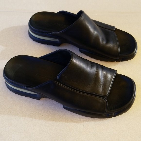 TheCaeo's tweet image. So good I had to share! Check out all the items I'm loving on @Poshmarkapp #poshmark #fashion #style #shopmycloset #loft #athleta #colehaan: posh.mk/NCyK08vmLV