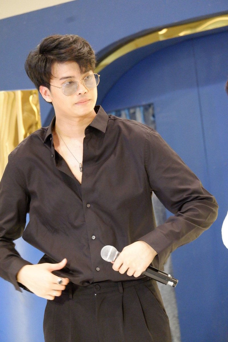 PDoungpimai's tweet photo. ดึง ดึง ดึง ดึง .....#nonttanont #nonffam @tanont916 https://t.co/2RNQ2Wx4oD