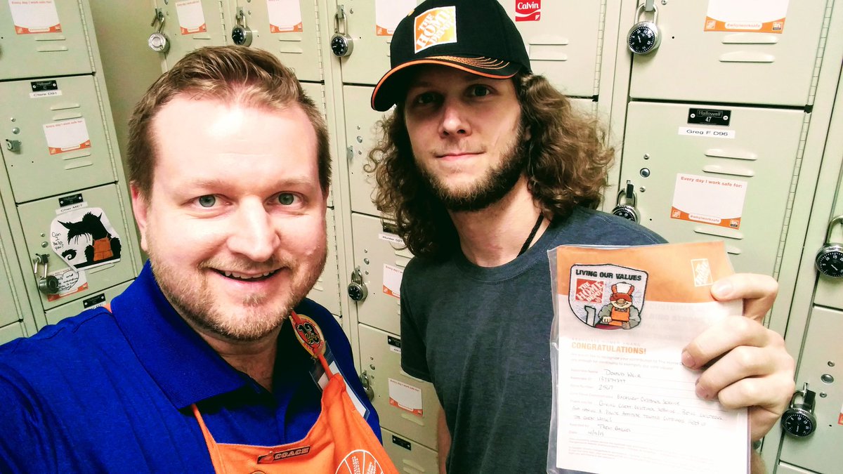 BIG congrats to new D21 associate Donald for being mentioned on the VOC! He's only been here a short time but is already having a positive impact on customer service! THAT'S how you do it! #Recognition #MightyMidAtlantic #LetsDoThis <a href="/OrrinBurkett/">Orrin Burkett</a> <a href="/TonyMazzola1/">Tony Mazzola</a> <a href="/Debs2567/">Debbie Smith</a> @thd0063