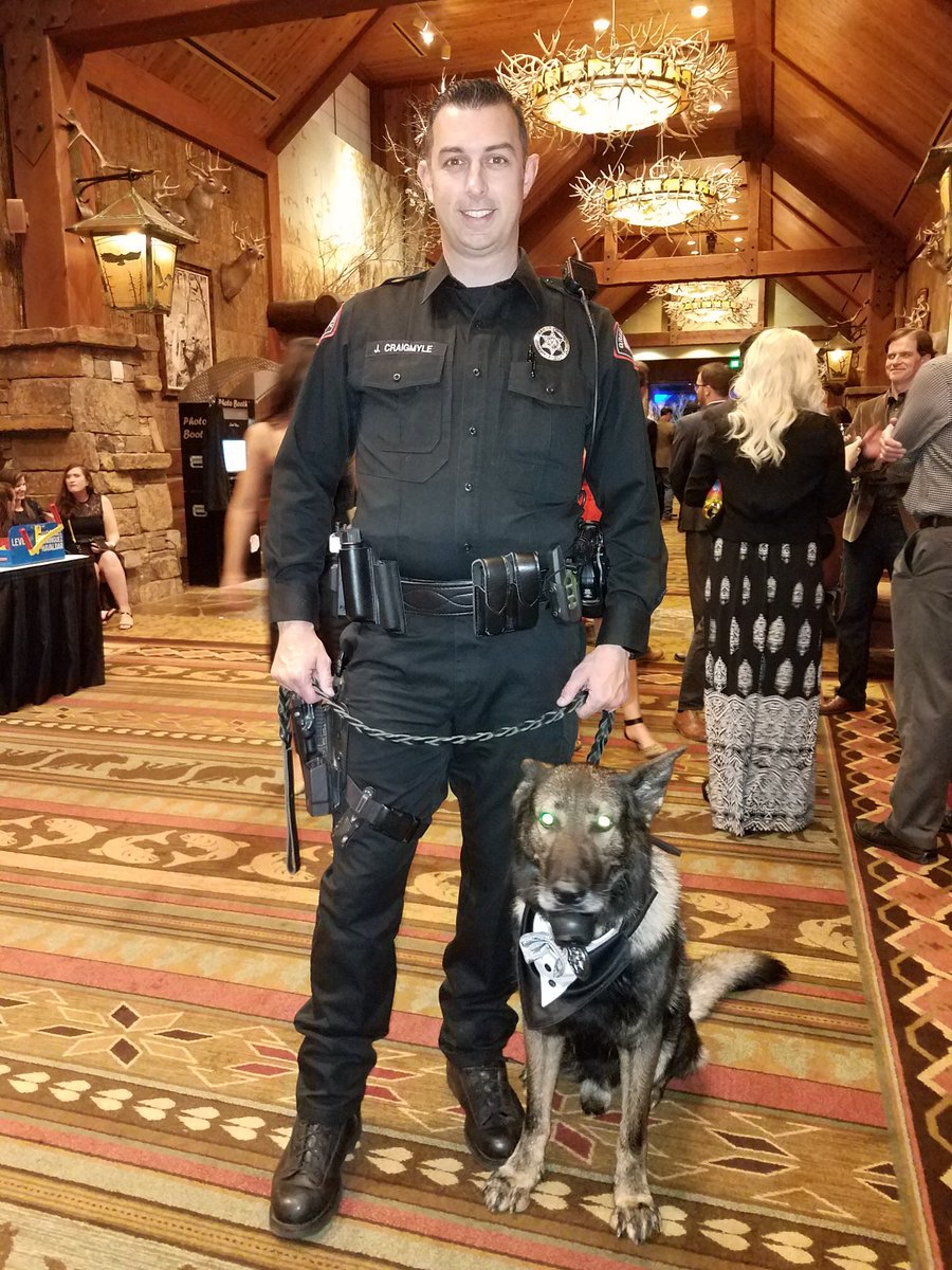 LisaAnnAlexande's tweet photo. LOR helped us raise $2000 to fight colon cancer! Thanks LOR and Officer Craigmyle!  CoxHealthFound @GreeneCountySO https://t.co/iuBJ0OAnfk