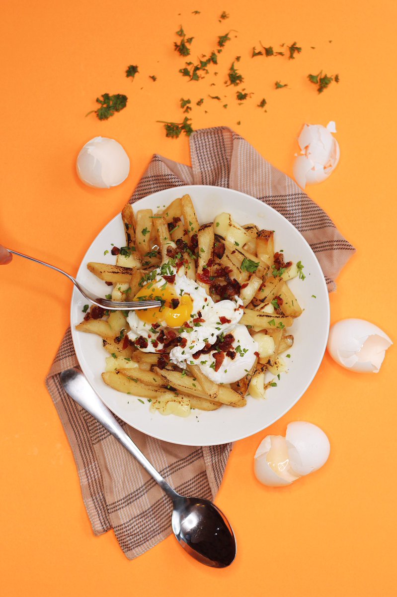 CommonspaceP's tweet photo. WINGS
EGGS BENEDICT POUTINE
PULLED PORK POUTINE
BRAISED PORK BELLY https://t.co/xk0ux7kizJ