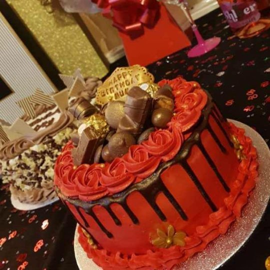 thecakepivot's tweet photo. What A beauty...Place your Orders. #cake#bake#lagos#ibadan#nigeria#satisfyingyourcakegasm https://t.co/IqbizHJZ37