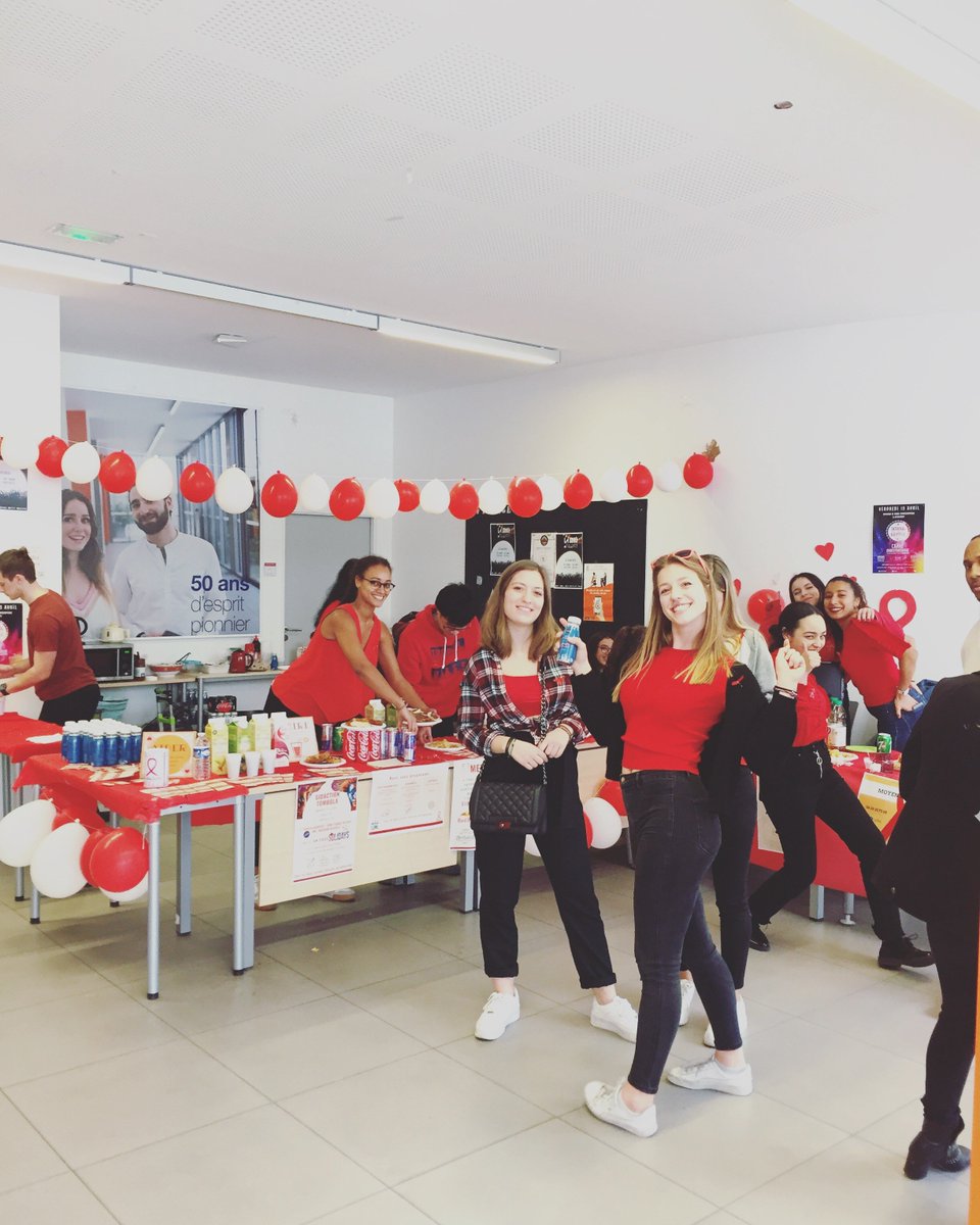 Bravo à nos listes @upaunispouragir qui ont organisé une belle journée aux couleurs du #sidaction. 

Activités, repas, goûter, jeux ... tous les bénéfices seront reversés au <a href="/Sidaction/">Sidaction</a> ! 

#vieassoece #ecoledingenieurs #ingenieurs