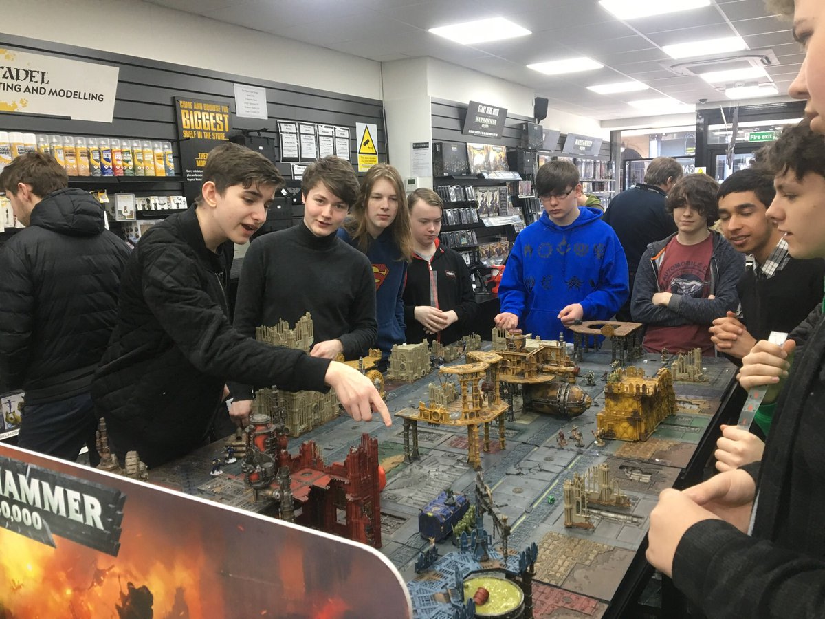chryston40k's tweet photo. A fantastic time had by all at the Warhammer visit yesterday! A huge twelve-way battle⚒, followed by a great painting tutorial by Stewart. 🎨 https://t.co/zDsoLalr3w