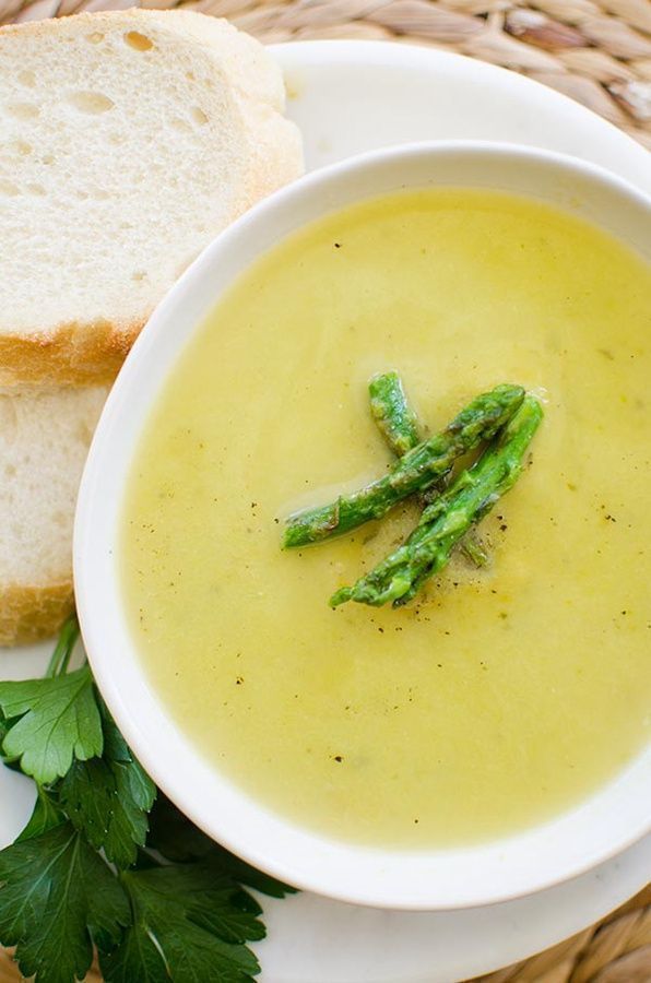 Living_Lou's tweet photo. Perfect recipe to make with fresh asparagus!

Recipe comes together with asparagus, leeks, butter, parsley, garlic, cayenne + lime >>https://t.co/g3RkU6l4nJ
#soup #homemade https://t.co/rtAO5PSpQh