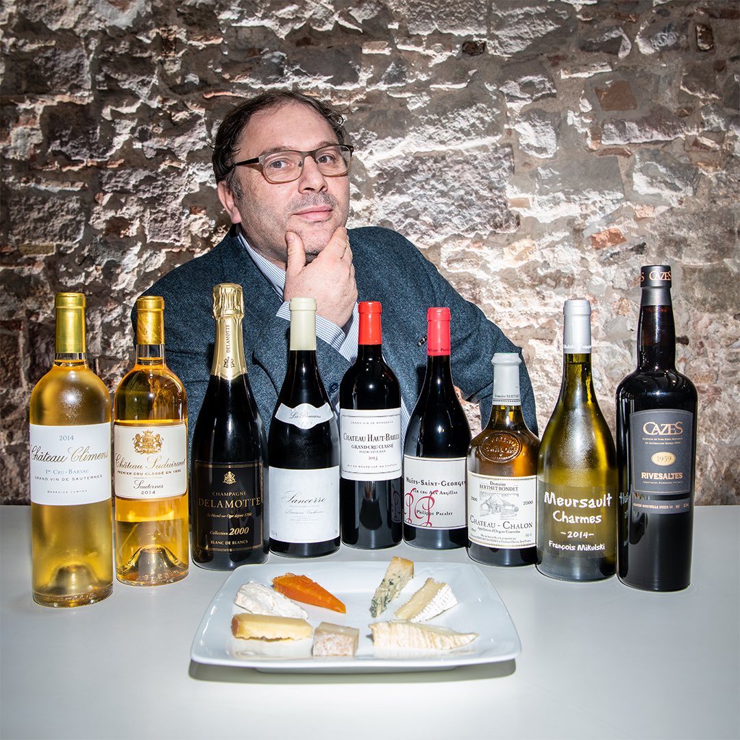 vilaviniteca's tweet photo. Ayer por la noche, cata magistral “Tour de France Vins et Fromage” con Roberto Petronio en Agullers. Disfrutamos de los mejores vinos y quesos franceses de la mano de un experto en la materia https://t.co/xtPMhzrJrw https://t.co/aMpcEHmfPs