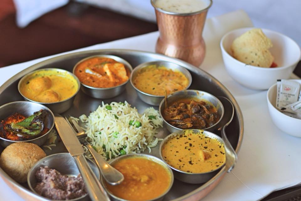 Happy Hump Day! Halfway through the week... Why not treat yourself to a mouth-watering Indian thali for lunch or dinner today? 🤤

Make a booking>> bit.ly/SitarBookings

#thali #indiancuisine #madras #sitartemplebar #lunch #dinner #authenticindian #indianeats #dublin