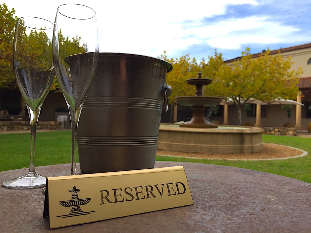 insidethe_tr's tweet photo. Here at @waterfordestate we don’t just offer wine tastings - we offer experiences!

Be sure to enquire about our different wine tasting options and the availability of cellar tours.

We can’t wait to welcome you...
#waterfordwineestate #waterfordexperiences  #waiter04 https://t.co/Q39IVWy7o1