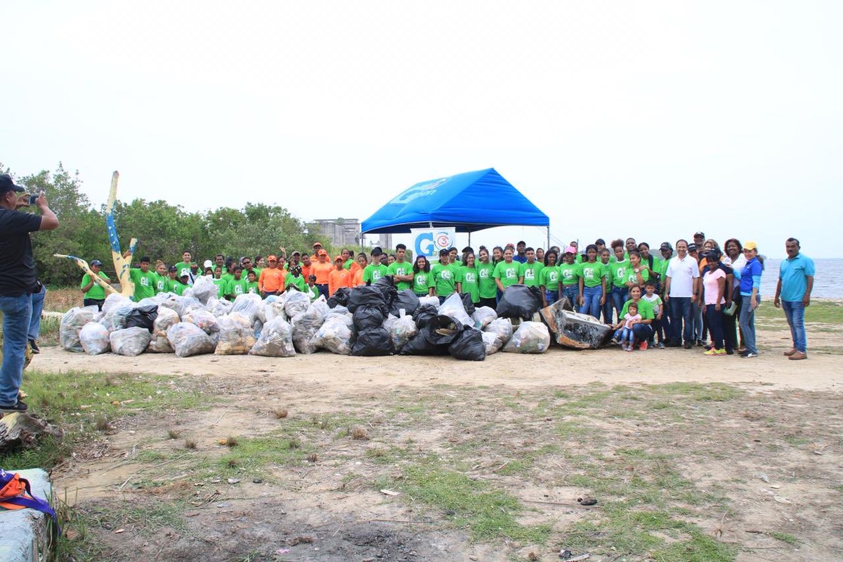 Hay que hacer el bien, sin mirar a quien, hoy quisiera felicitar y agradecer a todos los voluntarios de @gogreenc3 que durante todo el año realizan #buenasacciones en pro de nuestra bella provincia.🌱
#latacitadeoro 
#todossomoscolón 
#colónsurgirá