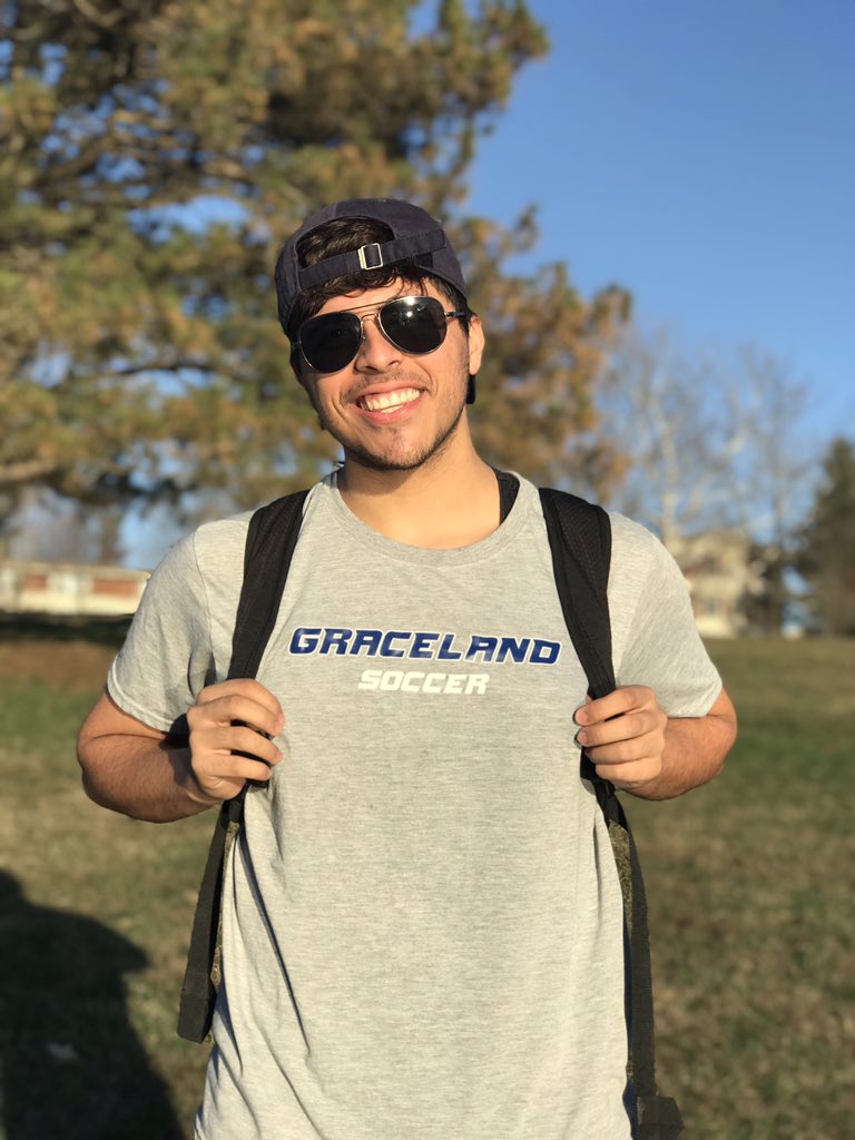 Daniel04Orozco's tweet photo. Year 1 is almost over and I am most definitely happy with my decision to come to Graceland💛💙🤟🏽 #GracelandPride #GUYellowJackets https://t.co/kLRwybZdYx