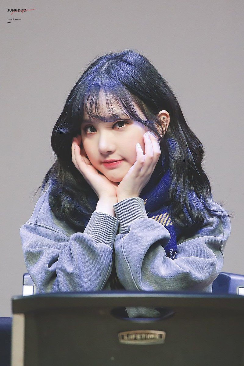 EunrinJ's tweet photo. How are you doing today buddies? I hope everyone doing well today (^^) ✌️✌️

🐥🐰❤️

#2jung #eunrin #투정 #은하 #예린 #여자친구 #GFRIEND #YERIN #EUNHA https://t.co/oqKNPnegRq