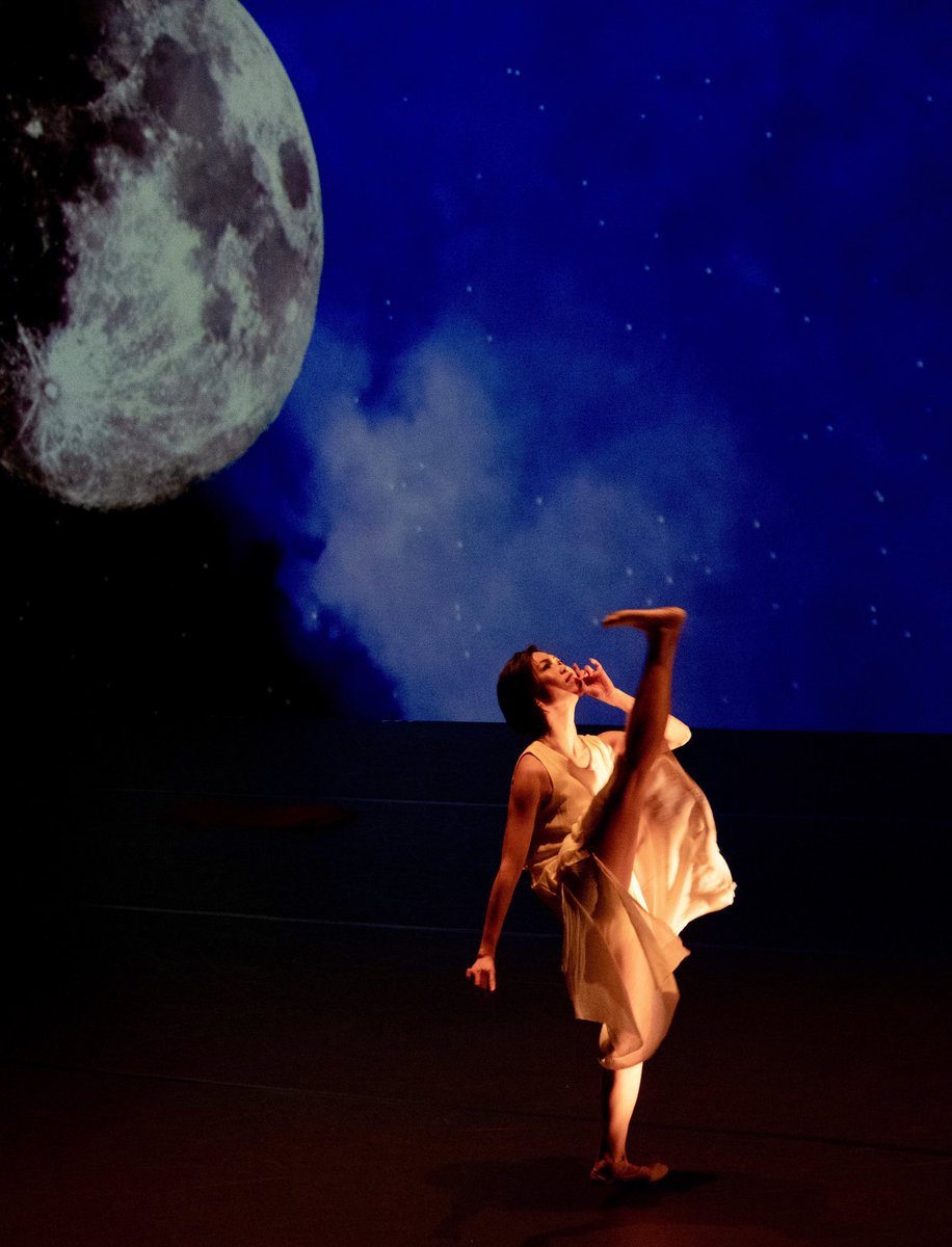 GinDanceCo's tweet photo. Great photos from #WeTheMoonTheSun choreographed by @ShuChenCuff performed @AtlasPACDC this past #February . 🌙☀️⭐️ 📷: Ruth Judson & Michele Egan
#gindance #gdcNEXT #dance #dcdance #moderndance #performance #performingarts #photography #moon #sun #energy #fusion #ShuChenCuff https://t.co/rDX2bDHwf2