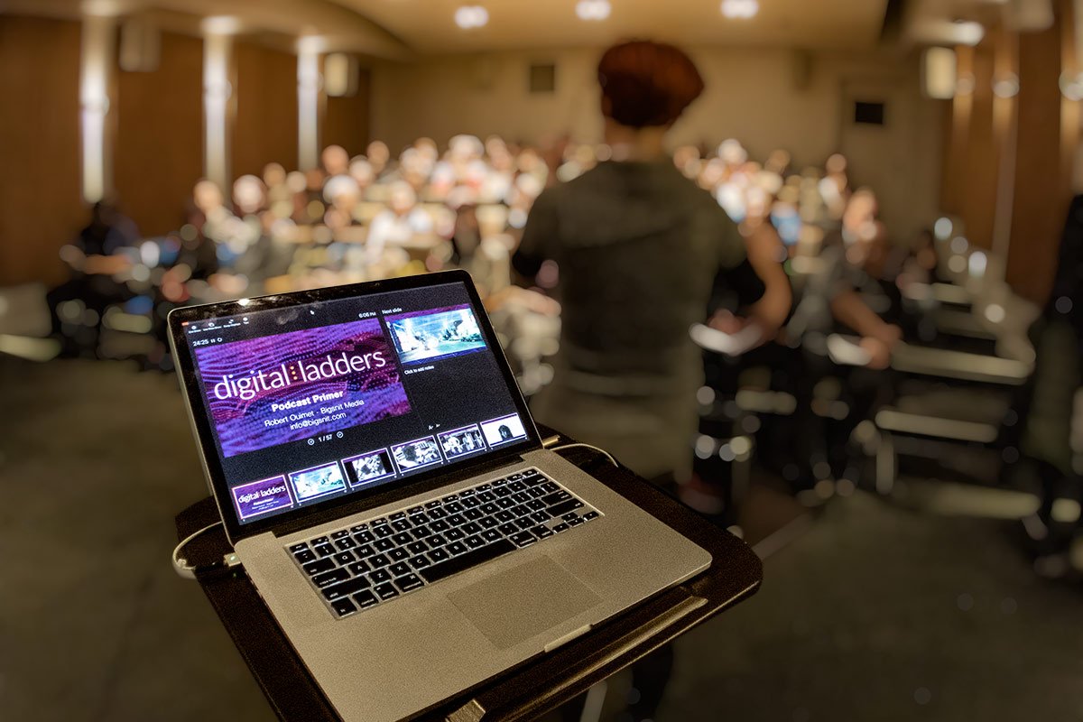 bigsnit's tweet photo. Thanks to everyone who came out to my Digital Ladders salon "Podcast Primer" It was SRO at the Montalbano Family Theatre at the Vancouver Public Library. So much fun to speak with such an enthusiastic group of people. Being introduced... #digitalladders https://t.co/FyA8o6O0Kh