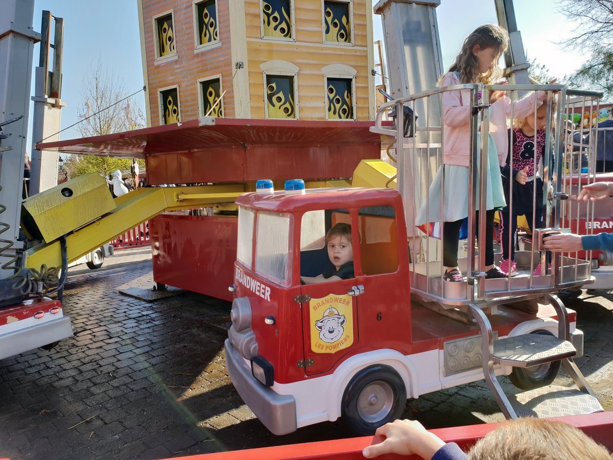 Anne Tel tweet media