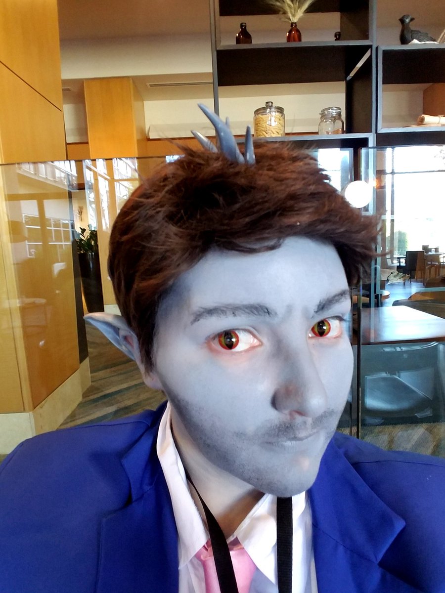 Q_teacup's tweet photo. @jazzonkim @DavidHaydnJones My makeup was a bit splotchy after the contest. But I was a #ketchacabra 😊😊😊 https://t.co/lMGuckAgLh
