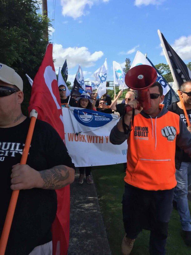What a day with workers and community members out in Gosford today, sending the message loud and clear that we’re ready to #ChangeTheGovernment and #ChangetheRules !