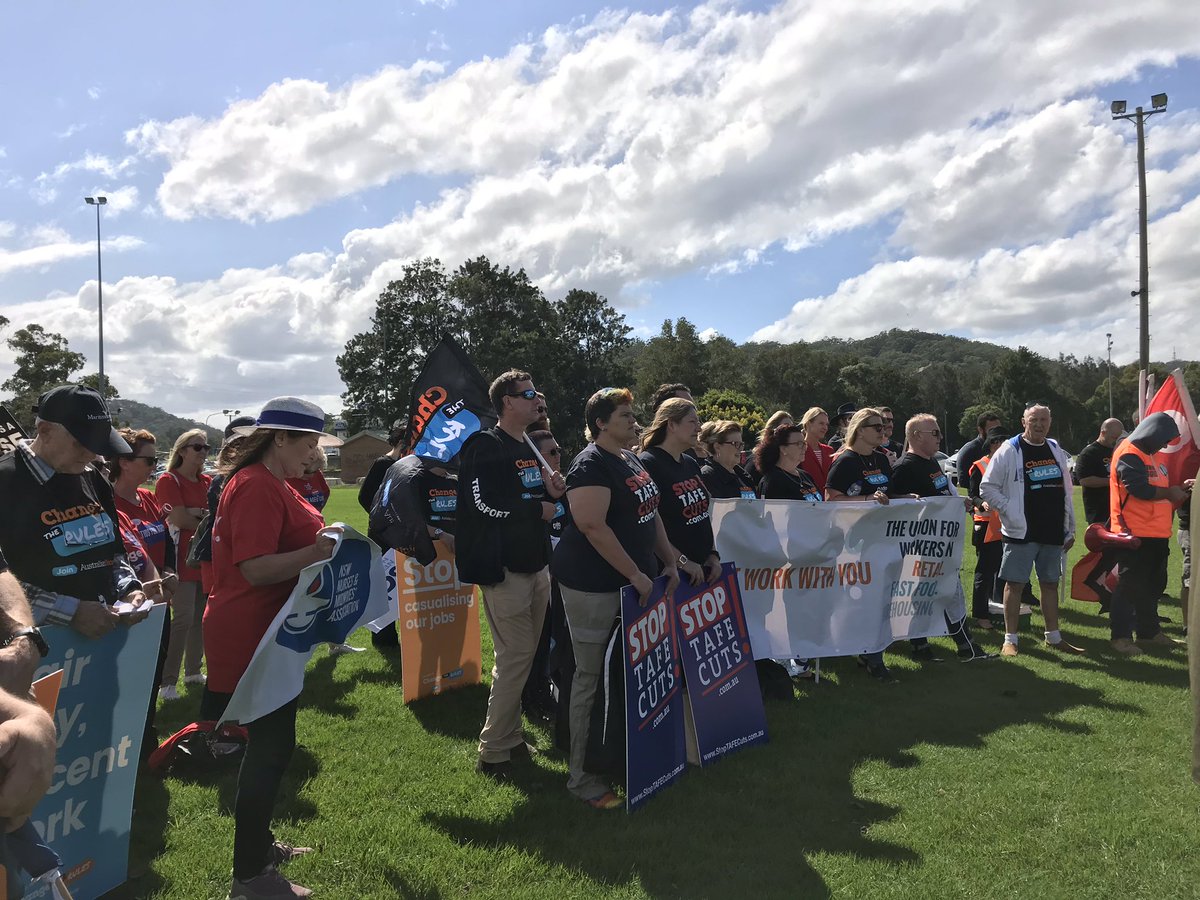CCUnions's tweet photo. What a day with workers and community members out in Gosford today, sending the message loud and clear that we’re ready to #ChangeTheGovernment and #ChangetheRules ! https://t.co/nOrlhAT51k