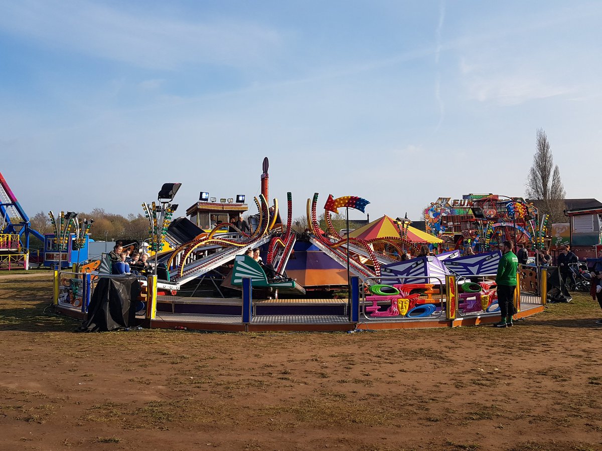 Winsford's latest fun fair, see's a return & back by popular demand the Ski Jump will be attending this week's newest of shows, the Winsford Festivals - community event taking place on the Verdin Exchange, FREE entry, Sat 13th/ Sun 14th, both days 10am to 6pm @Winsfordtc #FunFair