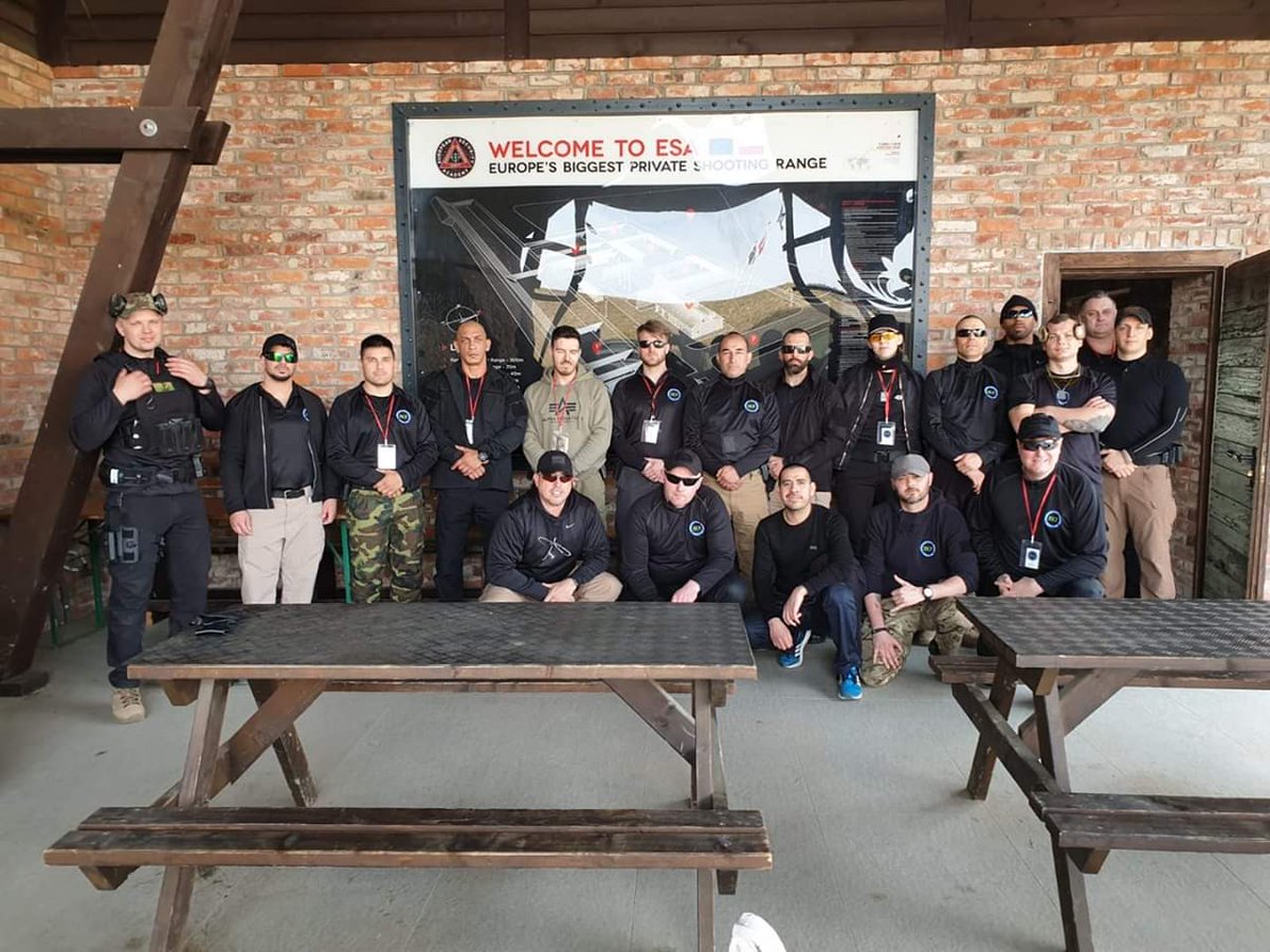 ikfcqb's tweet photo. Our CPO course in it's final stages. We have concluded #FPOSI, conflict management and all #CPO related modules. Preparing for final live mission. #Bodyguard #securityindustry #Security https://t.co/hsl7sHWKVP