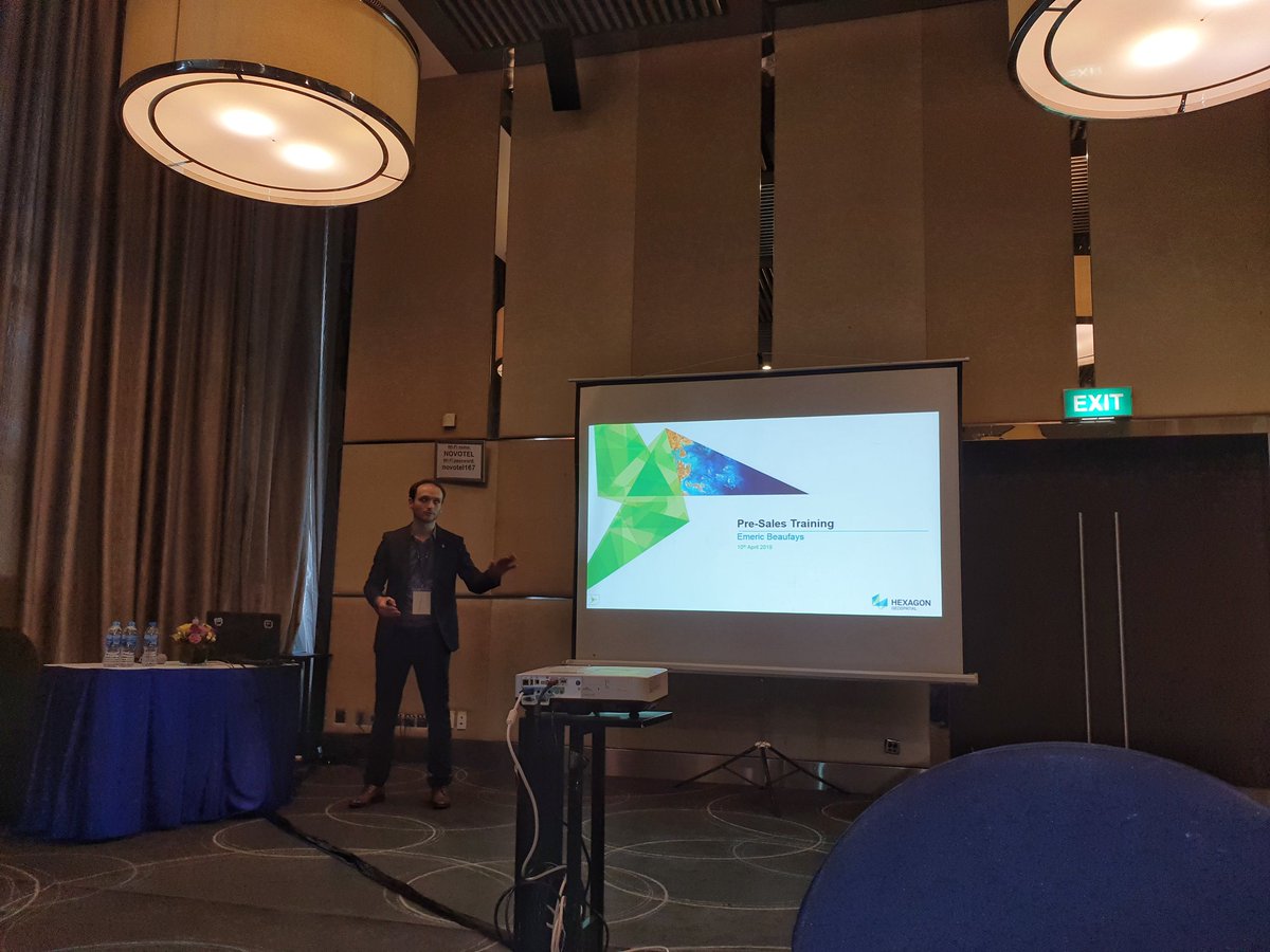 nimashayu's tweet image. Our Presales, Emeryck Beufays is giving Presales Training on Luciad Products.

@HexGeospatial

#APACUserConference
#ShapingSmartChanges
#SmartDigitalReality
#HexGeospatial
#SMARTNation
#SMARTCity