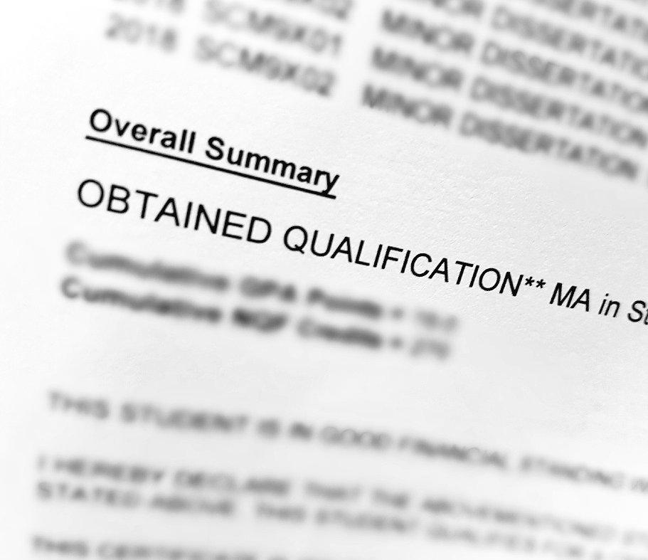 Sim_Carter's tweet photo. Master's degree in Strategic Communication OBTAINED ✨🙏🏻 4 years, a journey as a Lecturer, and a 300 page dissertation later... that's a wrap. #UJStratComm #UJGrad https://t.co/Zalbr5EVv7