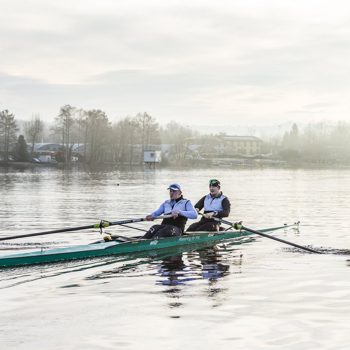 Deutschland8er's tweet photo. Happy Birthday Laurits Follert! 🎁🎊💐🎂🎈
📸: Lennart Heyduck
#deutschlandachter #d8 #rudern #happybirthday #allesgute #geburtstag #herzlichenglückwunsch #rowing #rowinglife #rowingboat #zweier #menspair #RoadtoTokyo #teamdeutschland #wirfuerd https://t.co/IgRST6HIIH