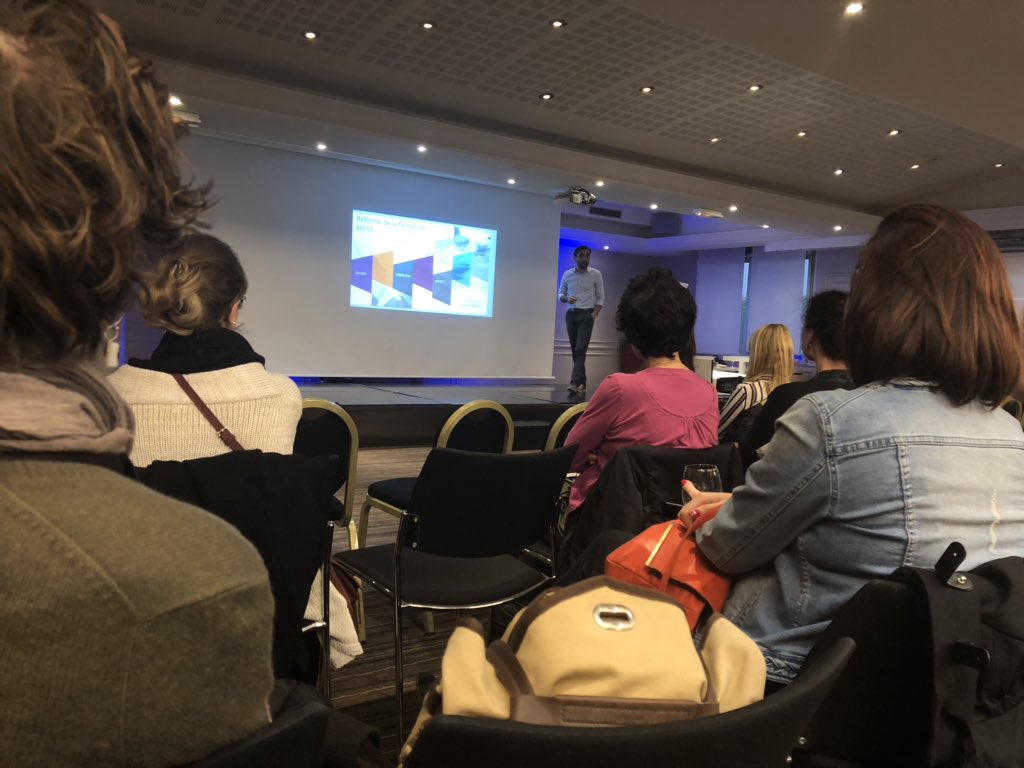 ProgressisAM's tweet image. Alors que nos collaborateurs Parisiens rejoignaient @Cotheatre_ pour leur soirée annuelle, à Lyon nous étions en bonne compagnie avec @AfterWorkRHLyon pour une conférence sur le thème de la formation interne! Encore une belle soirée pour tous!
#afterwork #rh #Progressis