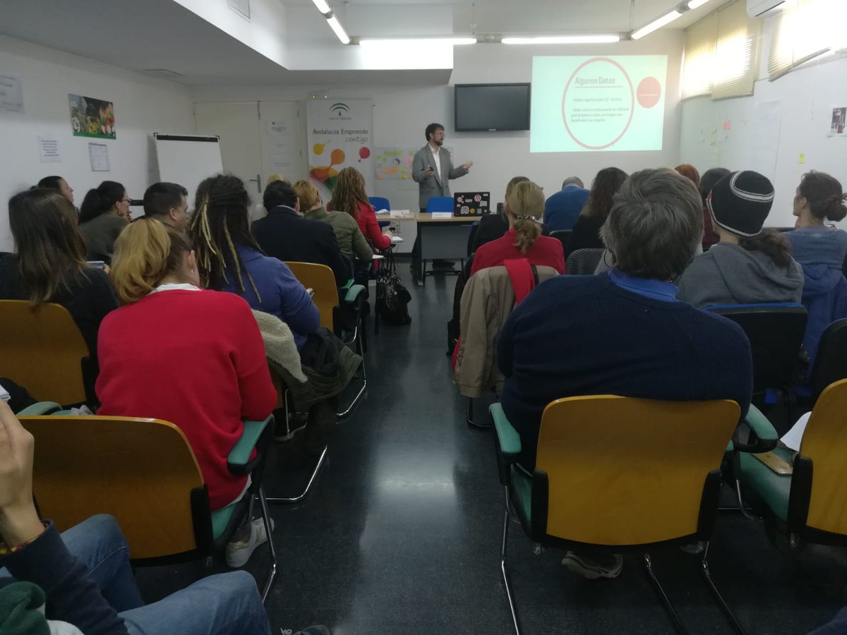 cadesevilla's tweet photo. En @aemprende, desde #Cade #Tomares, ayer, en el 2º día de la Semana del #Emprendimiento #Digital del #Ajarafe tuvimos las ponencias de "MK DIGITAL: #RRSS Y MÉTRICAS", #INSTAGRAM PARA #EMPRESAS y EXPERIENCIA EMPRENDEDORA EN RRSS de Natalia Vera, CEO de @BepetTravel Hoy🗓️10/4 más https://t.co/XaMDi8PHX3