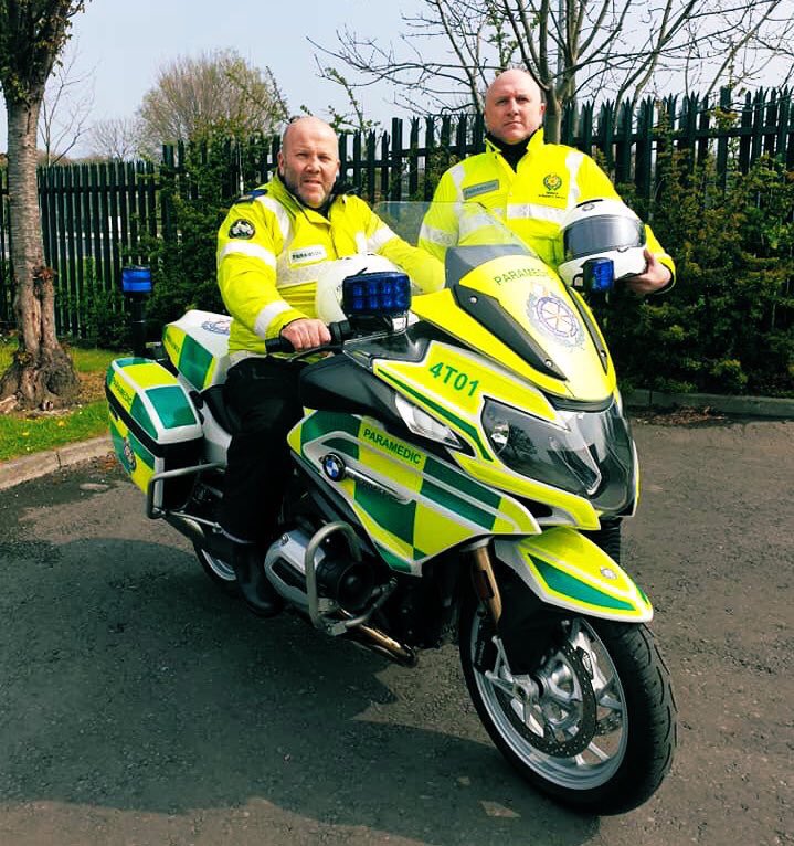 Huge well done to @AmbulanceNAS for providing an Emergency Motorcycle Response Unit to Cork

Paramedic Kieran and Paramedic Supervisor John are currently training on the powerful BMW RT1200 which will improve response times, especially through congested traffic

#EarlyResponse