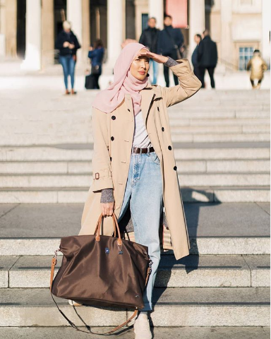 DinaHalim3's tweet photo. The new 100% fully instant Hijab TAJ ,  you can adjust the styling as you like. Very fashionable and comfortable, its all about the trendiest designs and Hijab . Available in 6 colors  

#TAJbybokitta #Bokitta #BokittaFans #IslamicFashion #WomenFashion #Hijab #HijabFashion https://t.co/xfAR2VA1sd