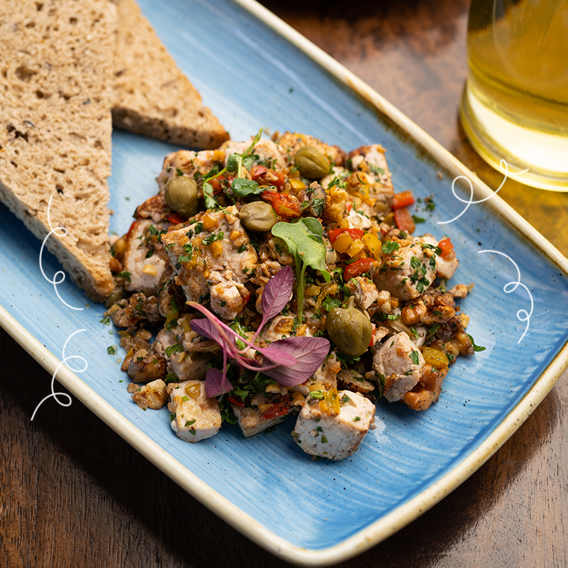 #WinnerWinner #ChickenDinner!

#StepUp your #SaladGame at #SuCasa #Bandra.

Book your table today: 022 26515511/22

#SuCasa #Bandra #Lifestyle #Mumbai #NightLife #ThingsToDoInMumbai  #Wednesday #WednesdayMotivation #MidWeekBlues #Salad #Food #NewMenu #EuropeanCuisine #Cuisine